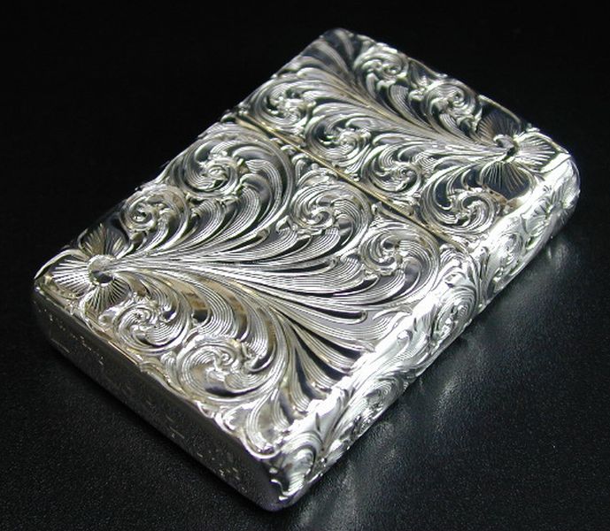 2007年製のシルバーキングの5面手彫りのZippoライターですo(^o^)o 2007