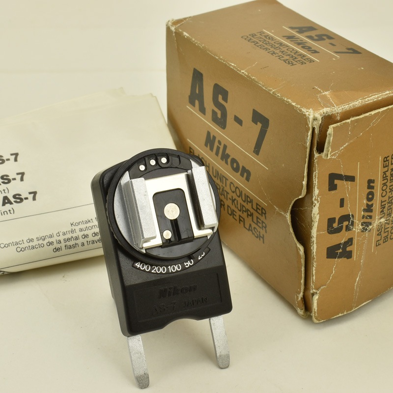 中古カメラ機材の通販専門店 Antiquary（アンティクアリィ）