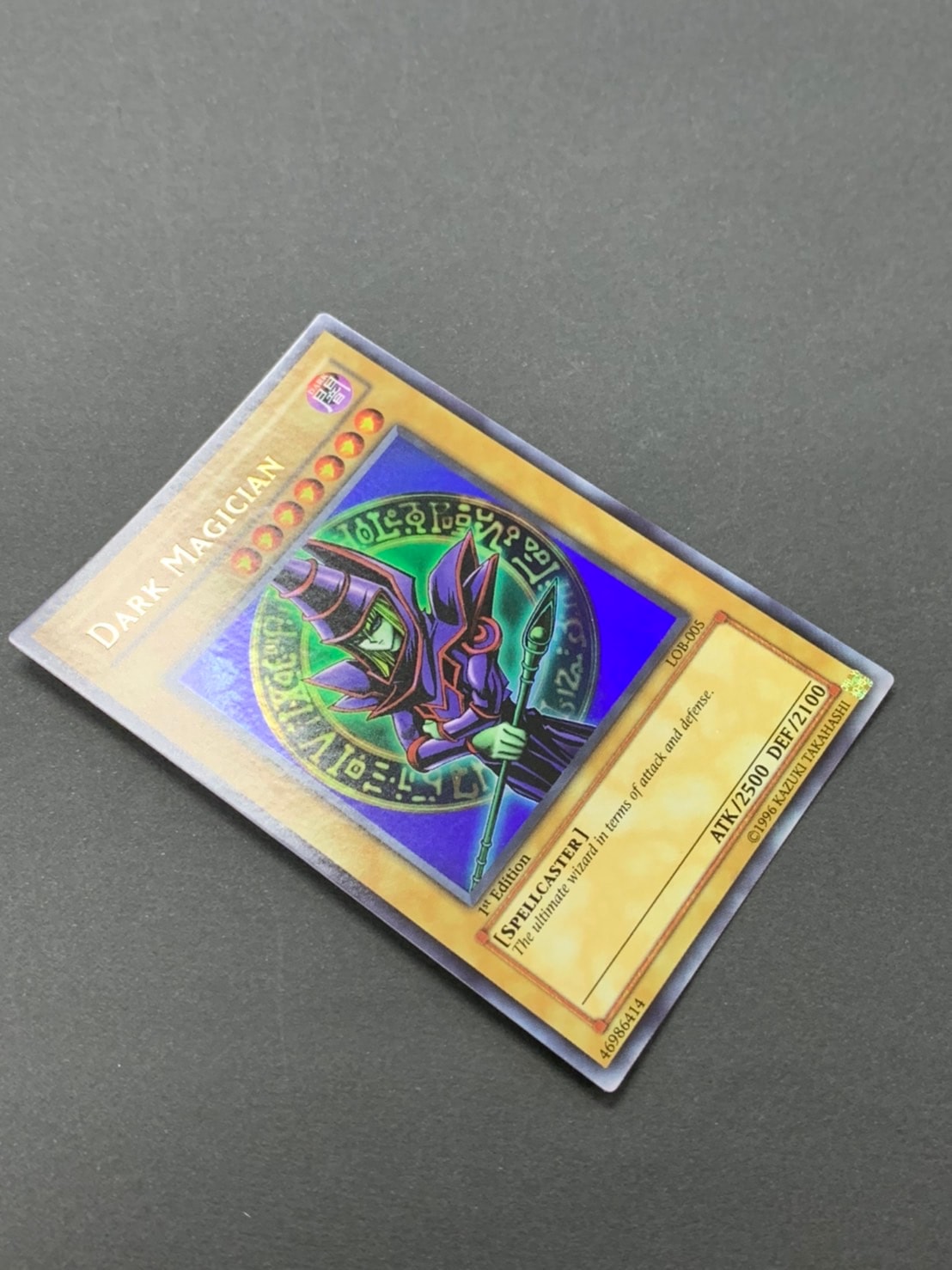 DARK MAGICIAN /ブラック・マジシャン《1st》[旧ｱｼﾞｱｳﾙﾄﾗ](LOB-005