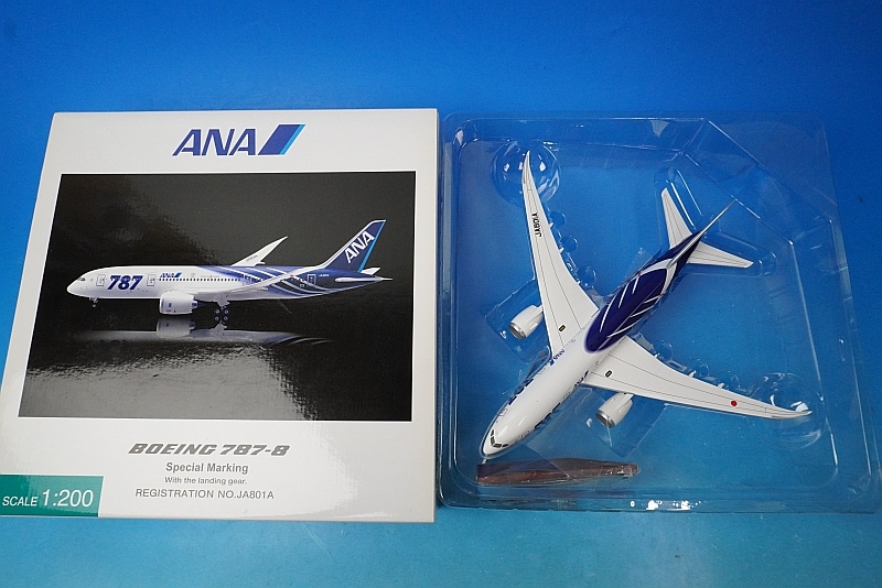 全日空商事 Boeing787-8（78ロゴ有り） 1:200スケール 全日空商事
