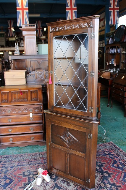 ☆在庫一掃セール☆ イギリス アンティーク家具 コーナーキャビネット