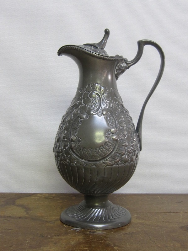 伝統的な錫水差し 保温製品 年代物 アンティーク 伝統的な錫水差し