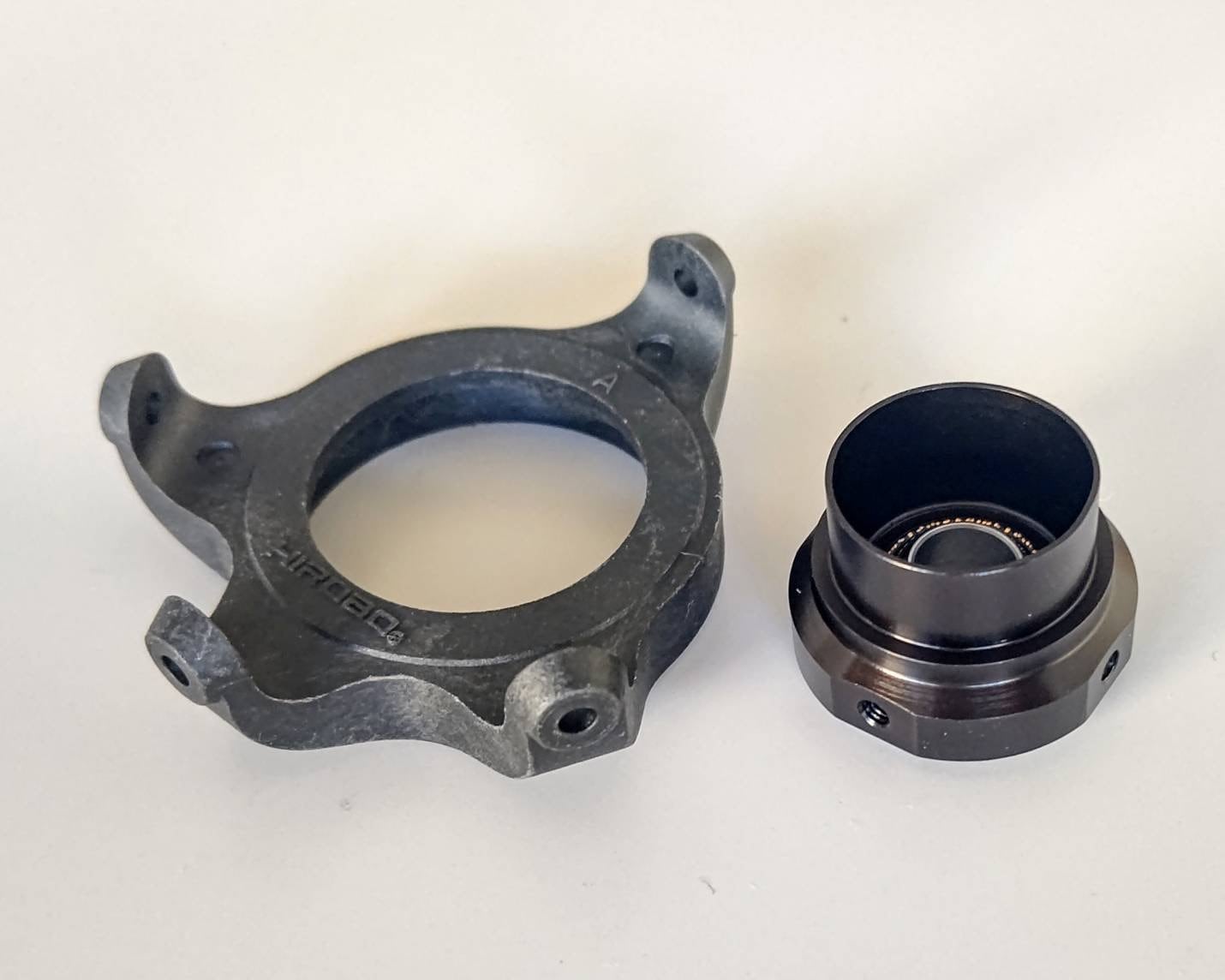 ヒロボー シャトル メインフレーム エンジン マフラー サーボ ジャイロ