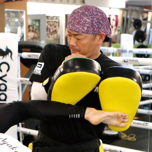 美品】ISAMI イサミ キックボクシングミット 2個 まとめセット 美品