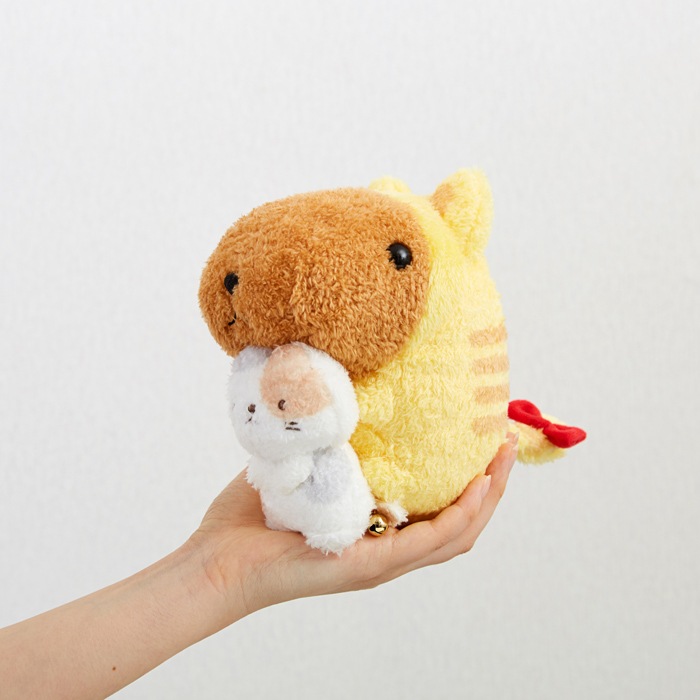 カピバラさん ねこ ちゃとら ぬいぐるみ|【ぬいぐるみのセキグチ