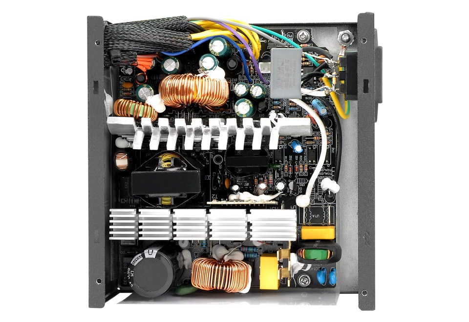 Thermaltake Smart 600W STANDARD ケーブル直付けタイプ電源ユニット
