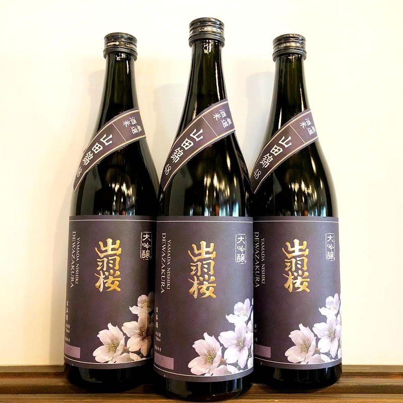 丸十仲野酒店 / 出羽桜 大吟醸酒 山田錦 4割8分 720ml/1.8L