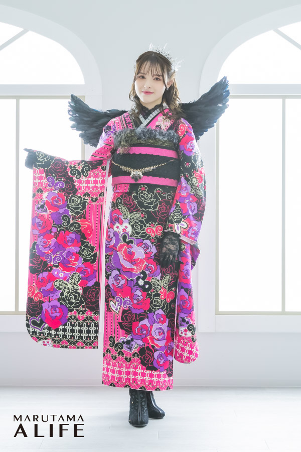 かなりあ 振袖 花柄 黒 ピンク 帯付き 振袖フルセットピンク系 花柄