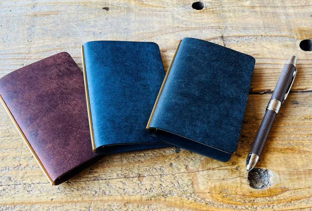 通販] PLOTTER 6穴リングレザーバインダー プエブロ ネイビー