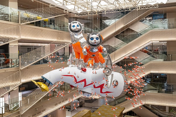 宇宙猫、ついに大阪へ！？ヤノベケンジ《LUCA号》大阪着陸プロジェクト
