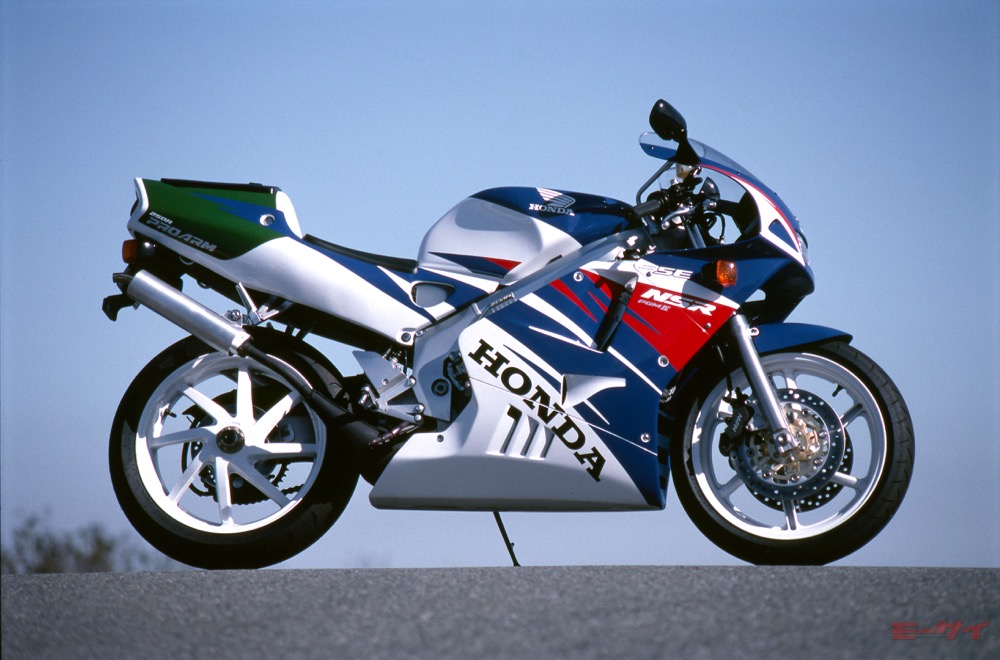 iPad本体 NSR-MC21 ホンダ NSR250R SE 1996年式 MC28の諸元・スペック