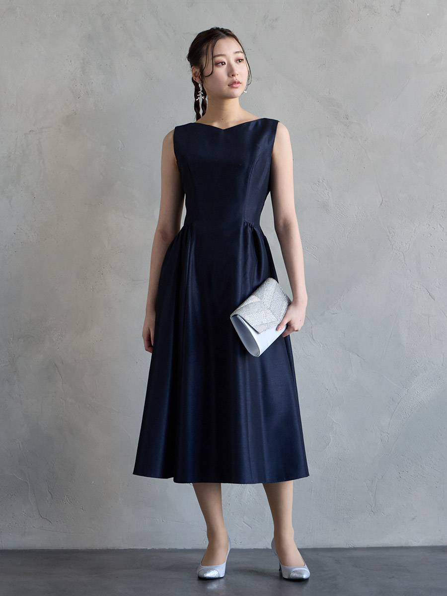 シャンタンフレアドレス(M ボルドー): AIMER | エメ ｜ミマツグループ