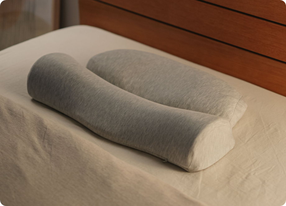 美品！CALQS 首と肩がホッとする枕PLUS