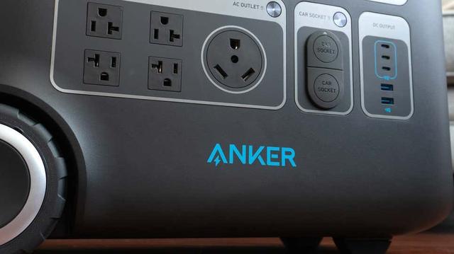 アンカー最大のポータブル電源を非常用電源として使ってみた