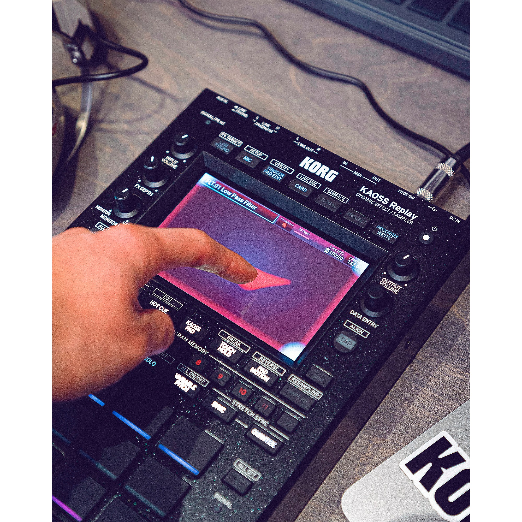 KORG KAOSS Replay Dynamic Effects Processor and Sampler | Music & Arts