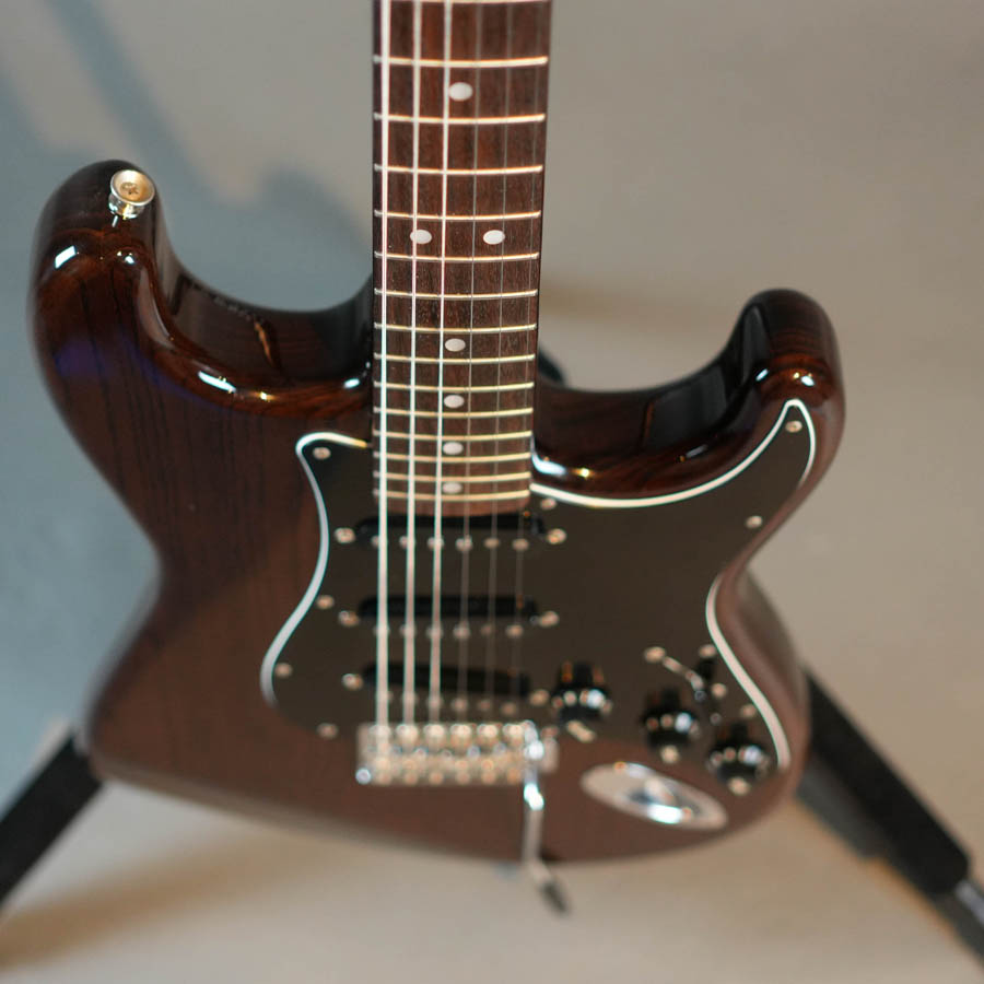 ギター Fender Japan Stratocaster ST71/ASH (WAL) エレキギター