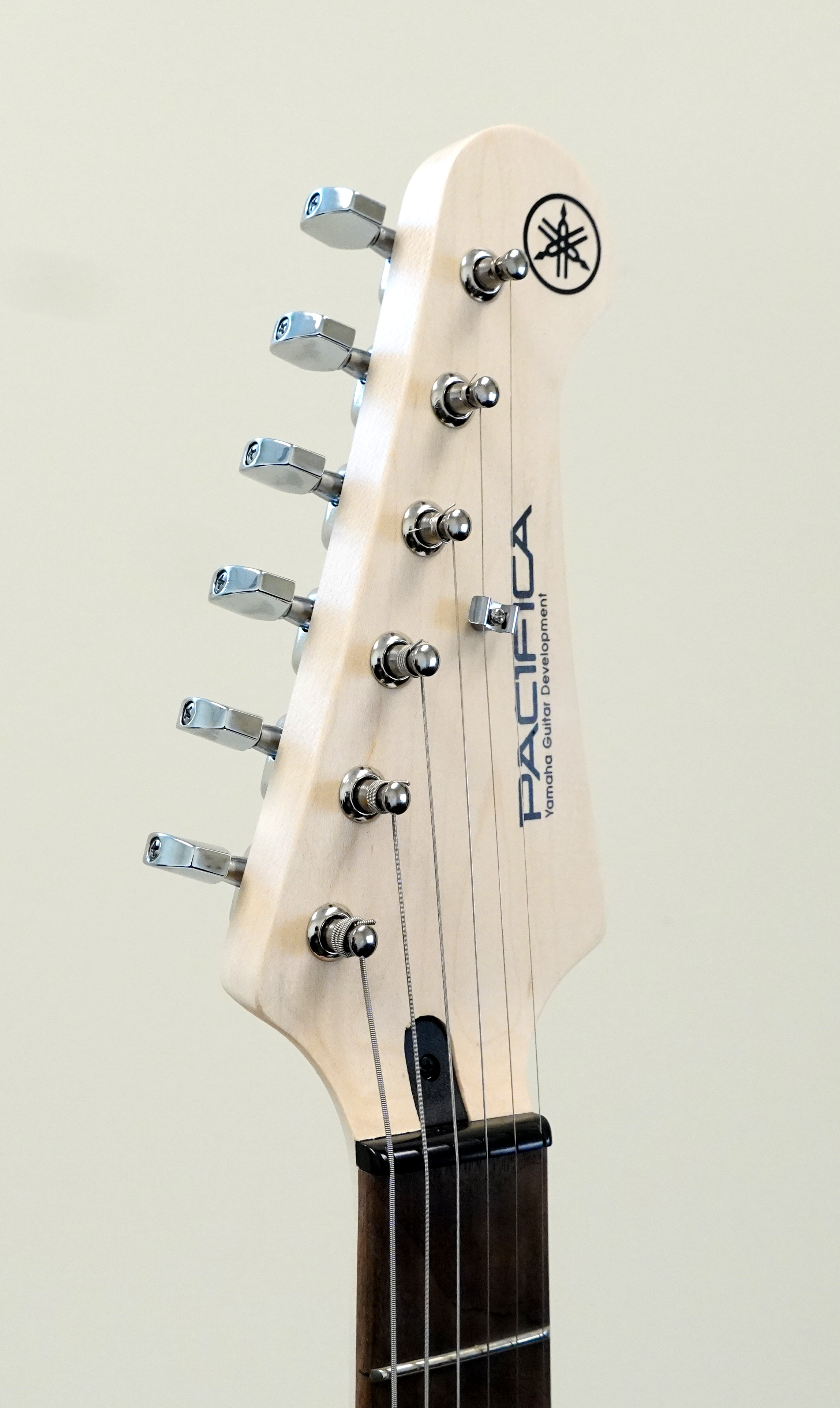 YAMAHA Pacifica 012｜Gotohマグナムロック YAMAHA Pacifica 012