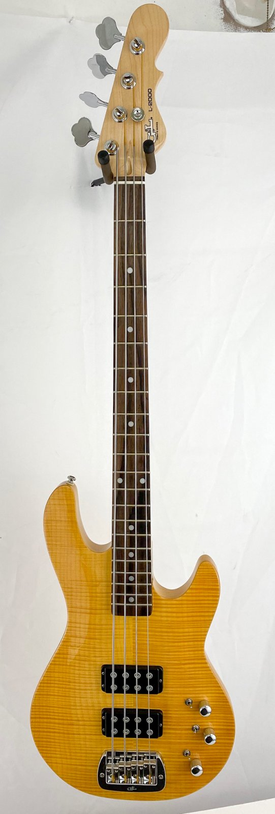 G&L L-2000 Tribute bass - carve top w/gigbag