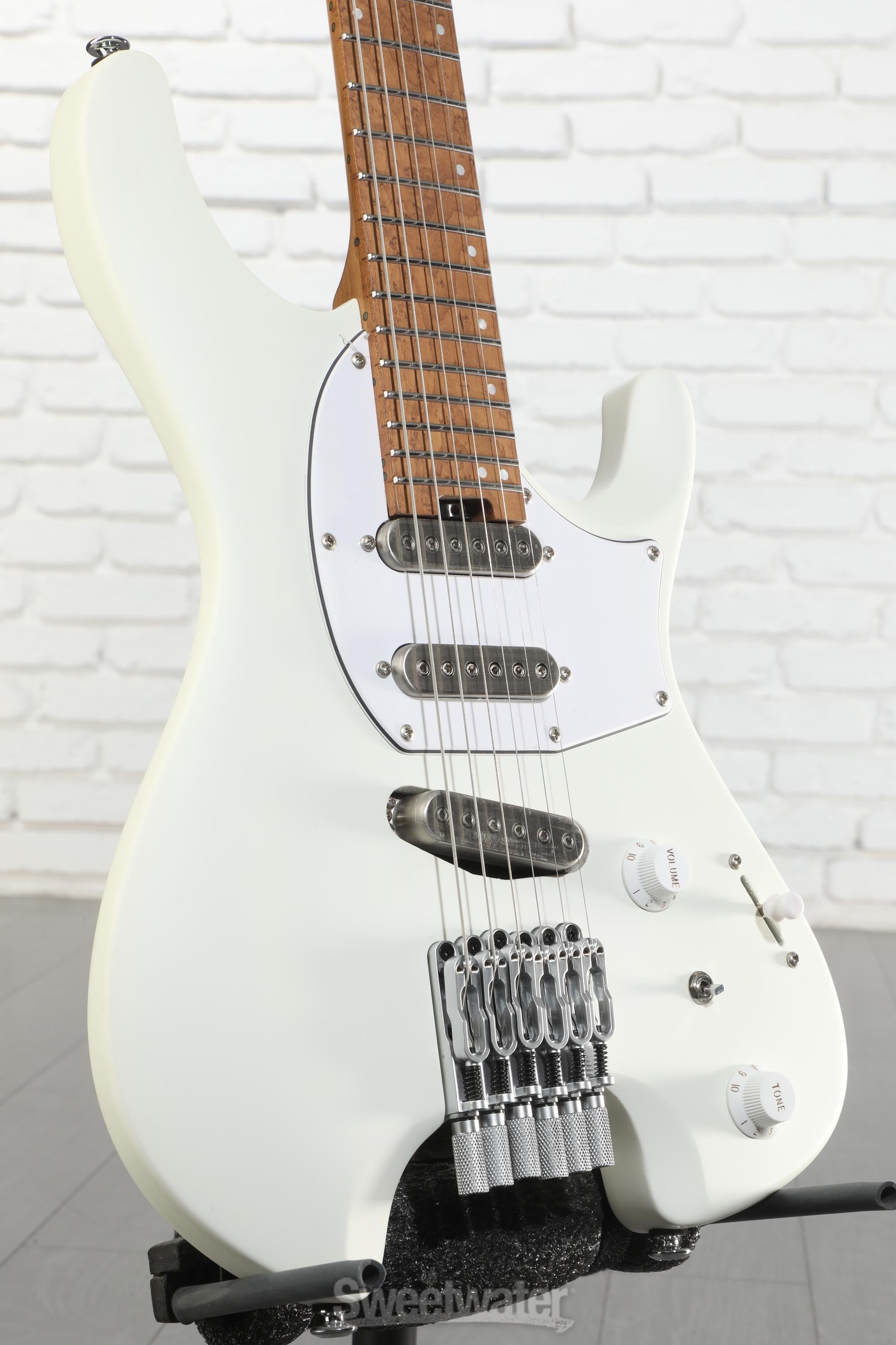Ibanez Ichika Signature ICHI10 Electric Guitar - Vintage White