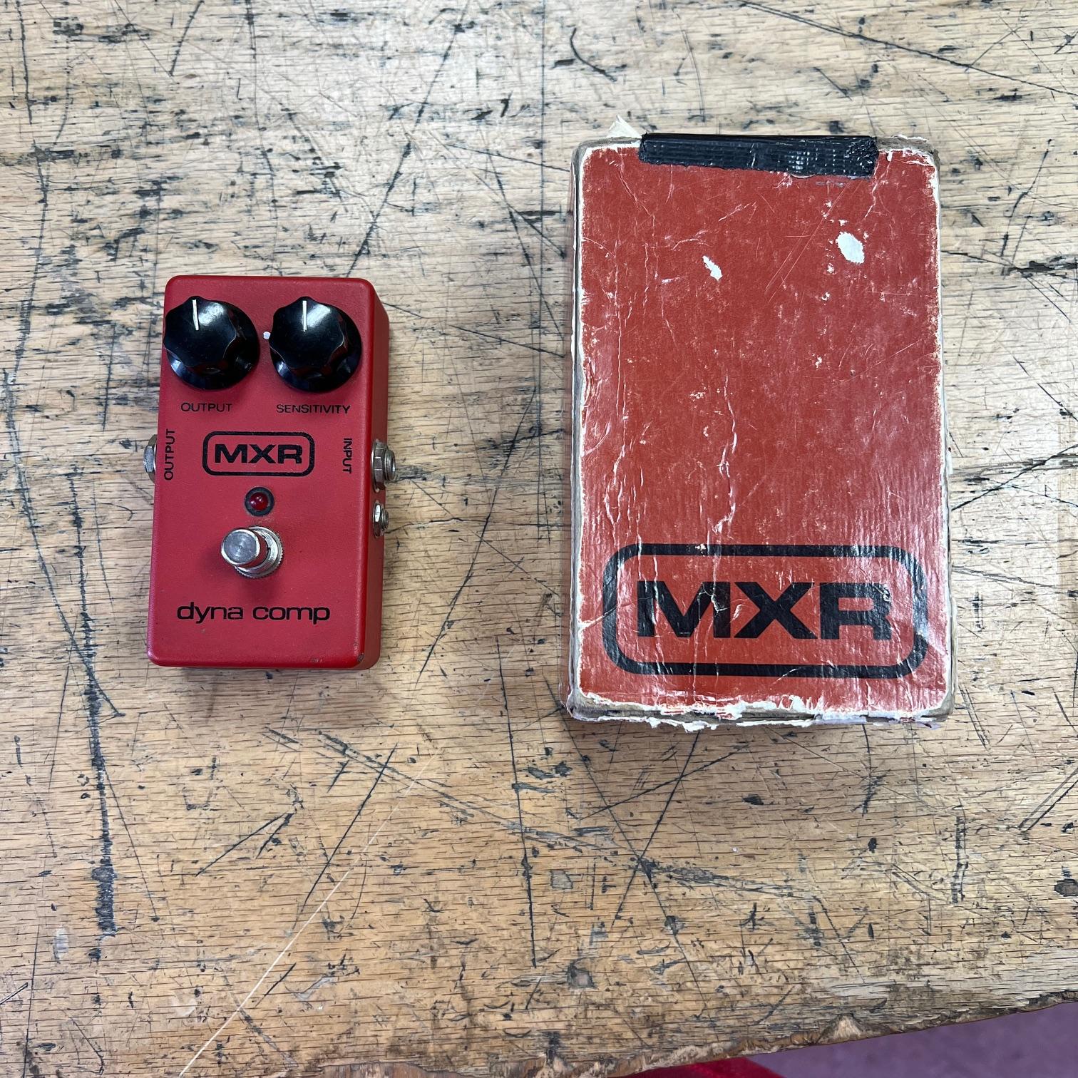 Vintage MXR Dyna Comp Block Guitar Pedal with Original Box | Metro