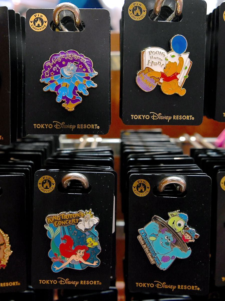 DisneyStore お月見ピンバッジ まとめ売り DisneyStore お月見