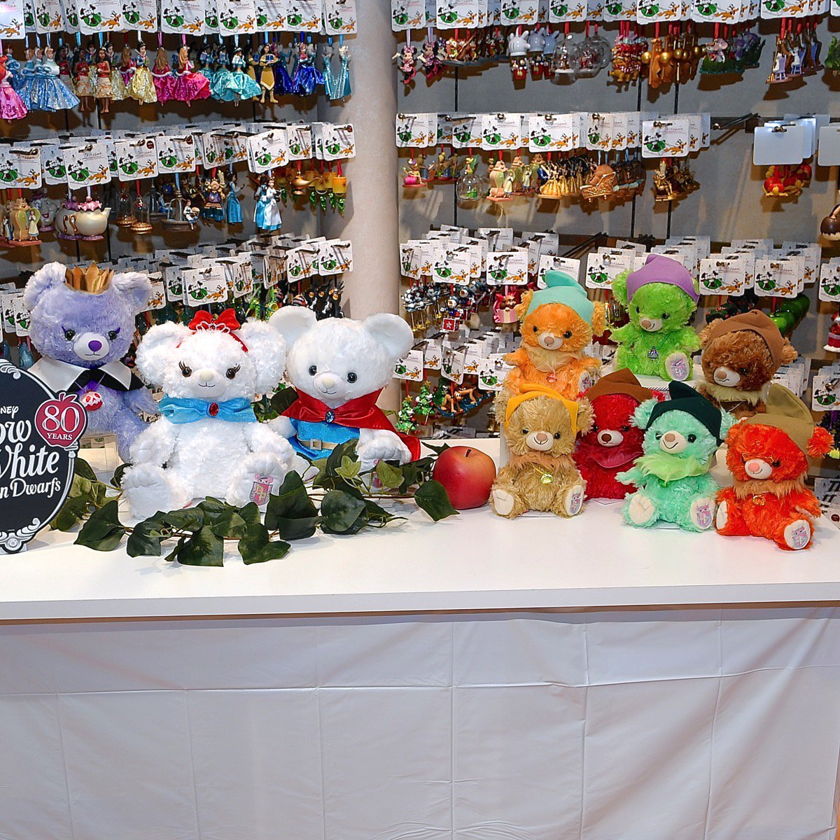 ぬいぐるみユニベア赤白雪姫7人の小人グランピーアルマンディン