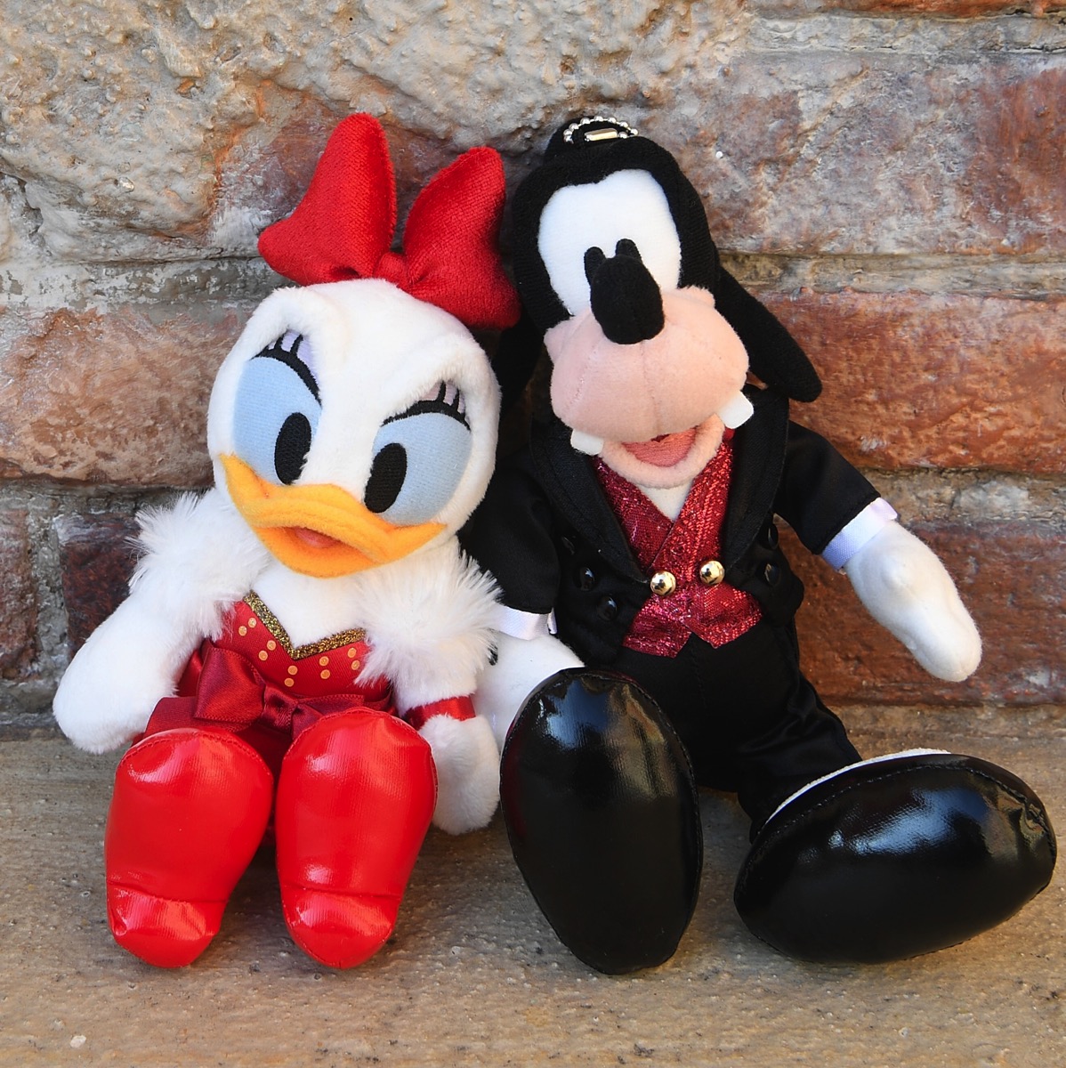 ミニー デイジー ディズニー ぬいぐるみバッジ クラブマウスビート