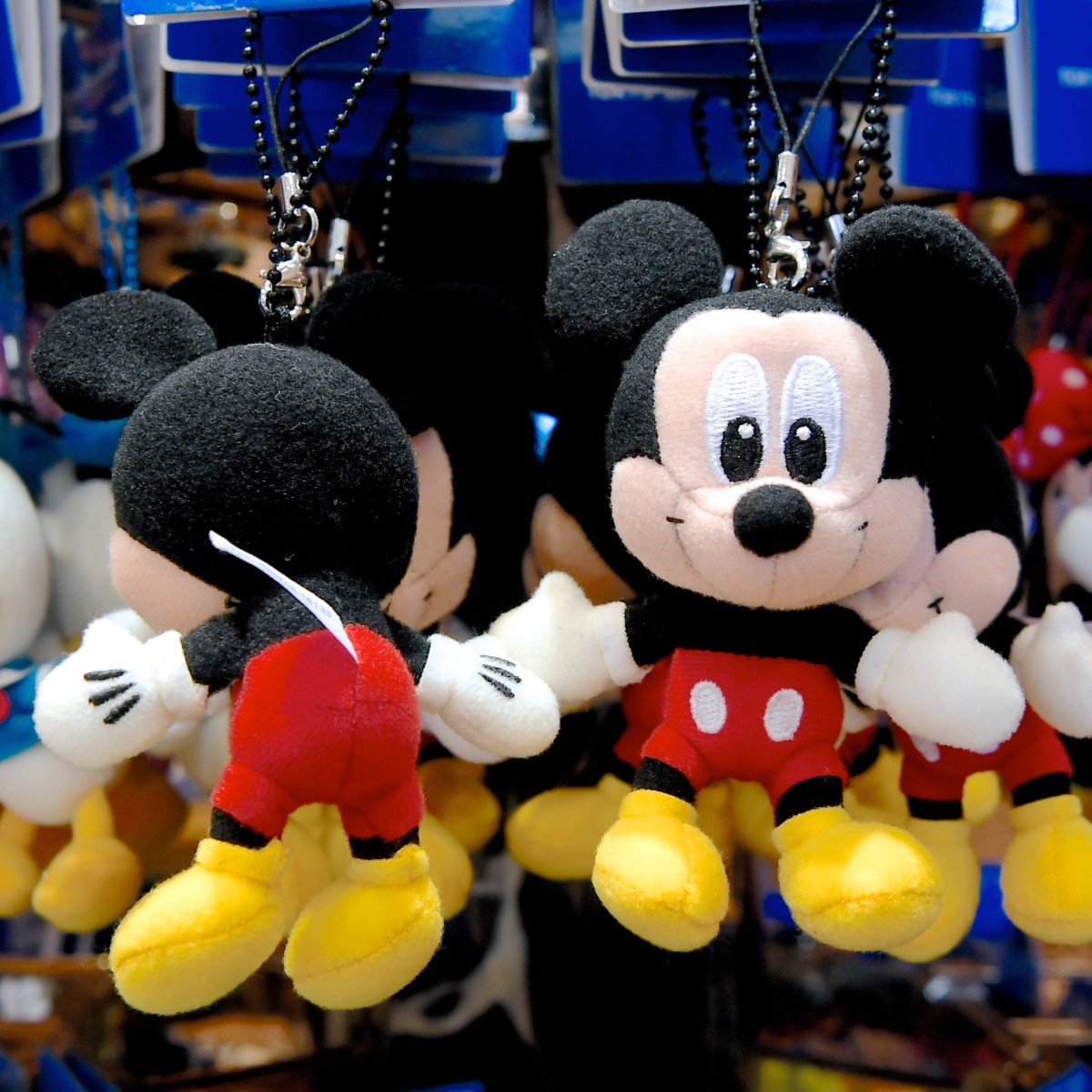 ディズニー 公式 ミッキー ストラップ 2色でカワイイ⭐︎ ディズニー