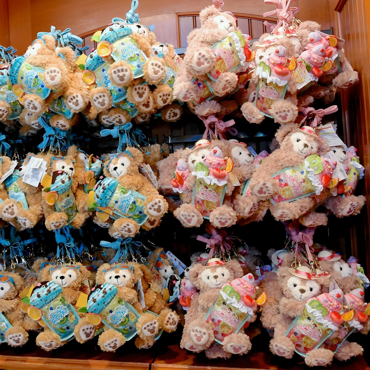 激レア】サニーファン2019ダッフィーフレンズぬいぐるみバッジ当時の袋付き