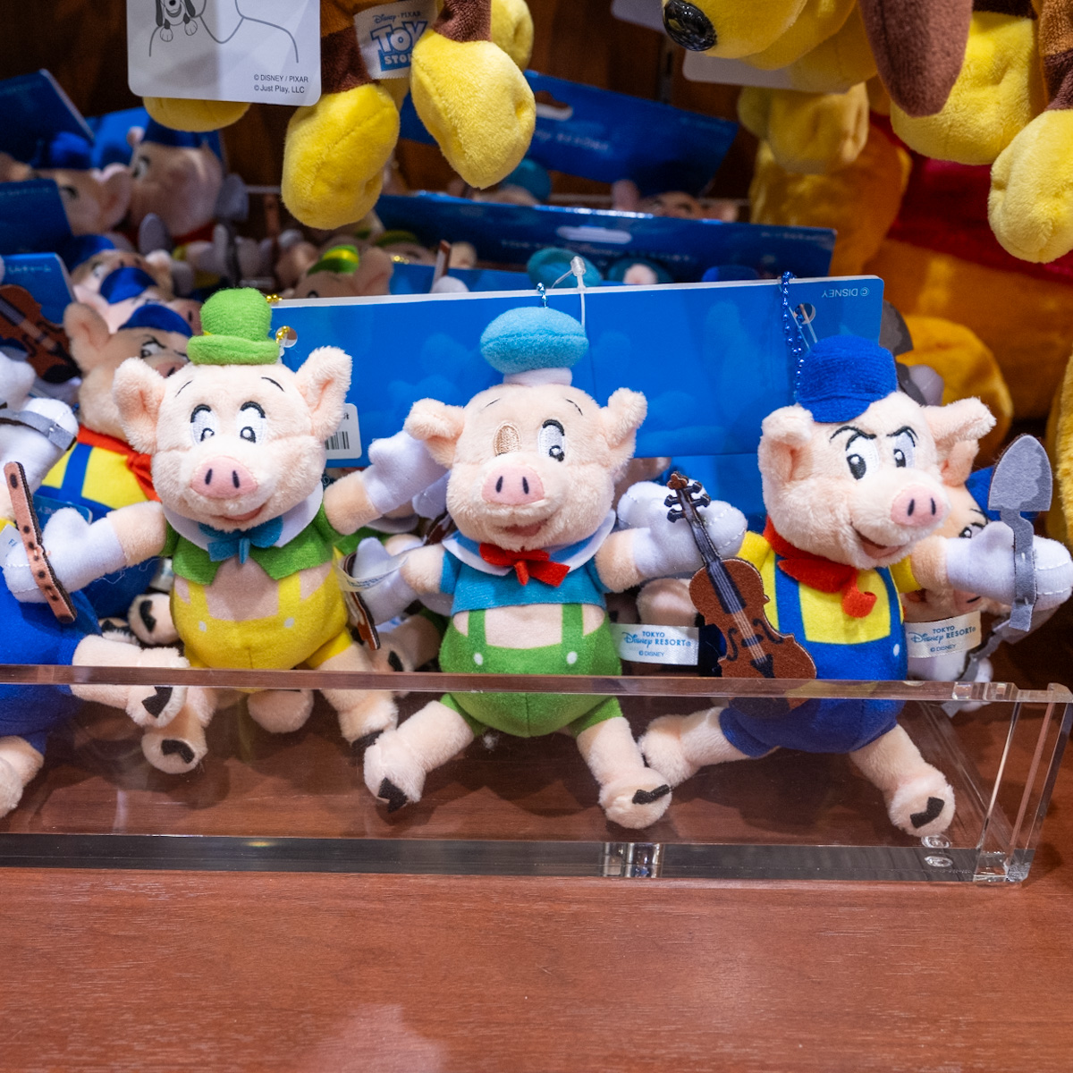 三匹の子豚 エネスコ Amazon.co.jp: enesco Disney Traditions 三匹の