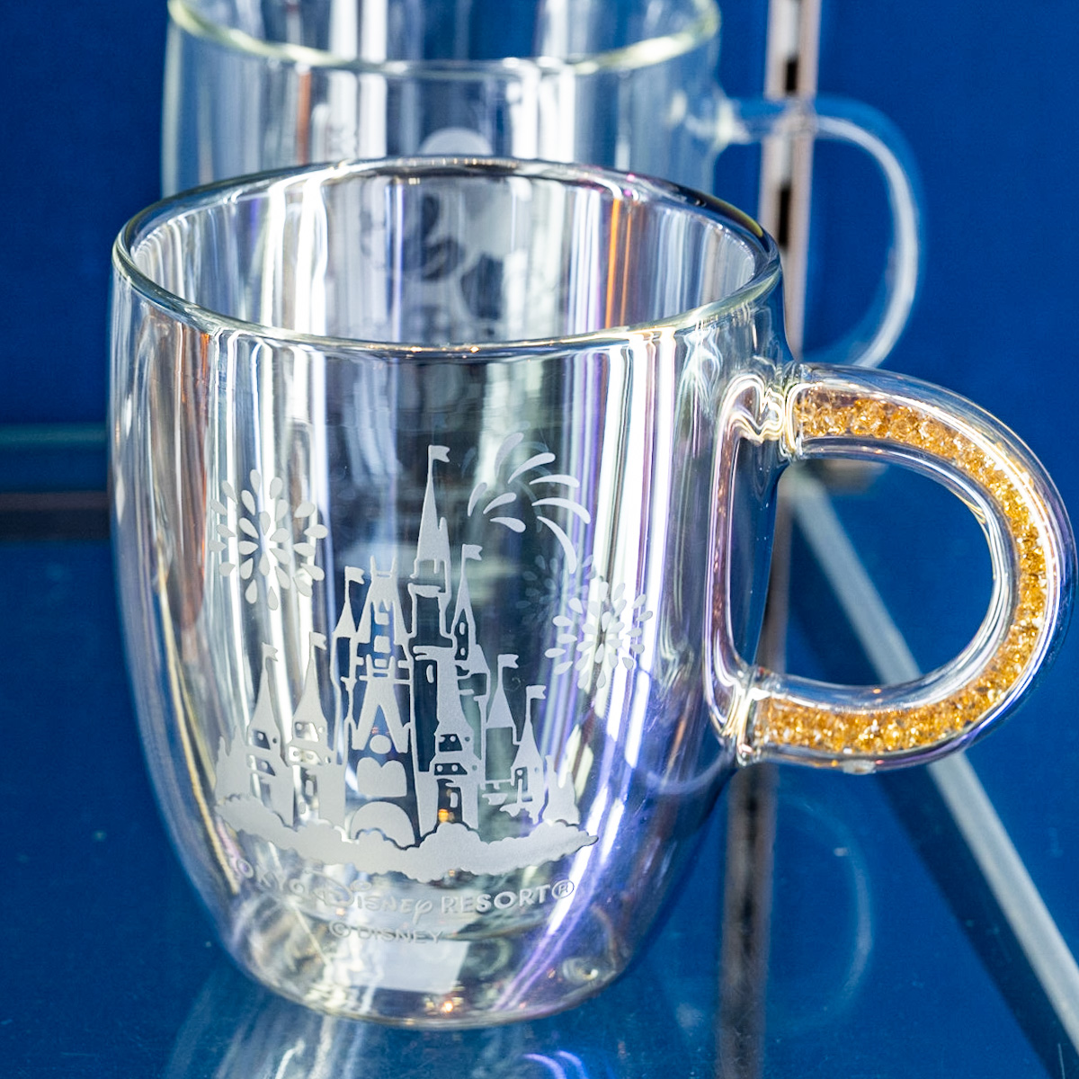 豪華なシンデレラ城デザイン！東京ディズニーランド ガラスマグカップ