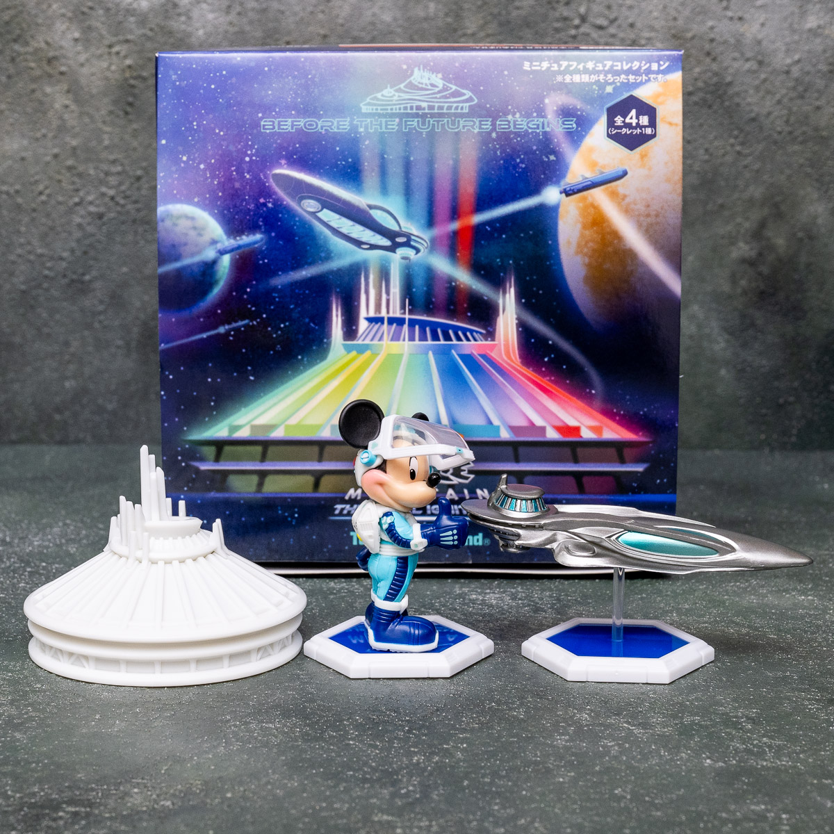 宇宙服を着たミッキーも！東京ディズニーランド「セレブレーティング