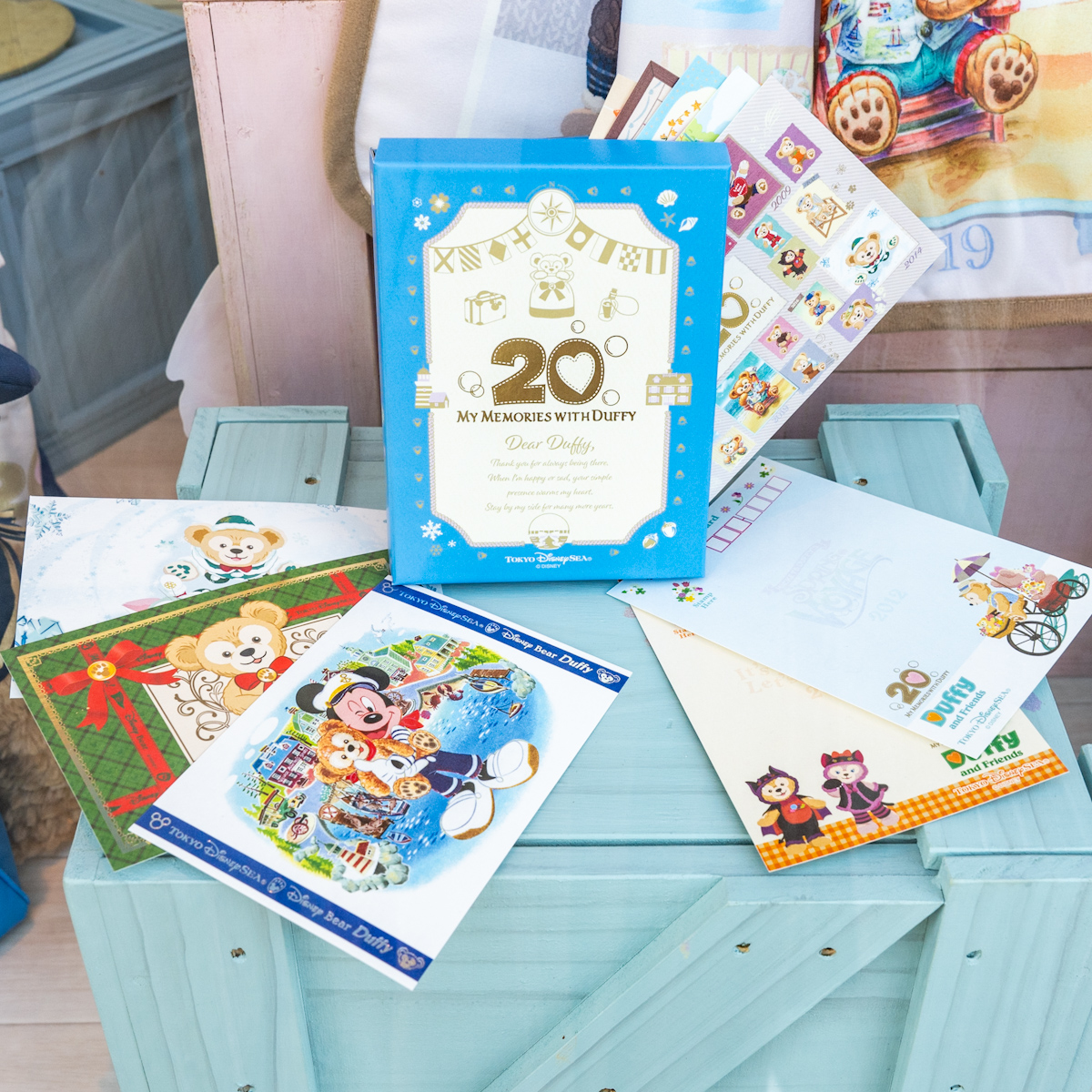 ダッフィー20周年 思い出がよみがえるプログラム ブランケット