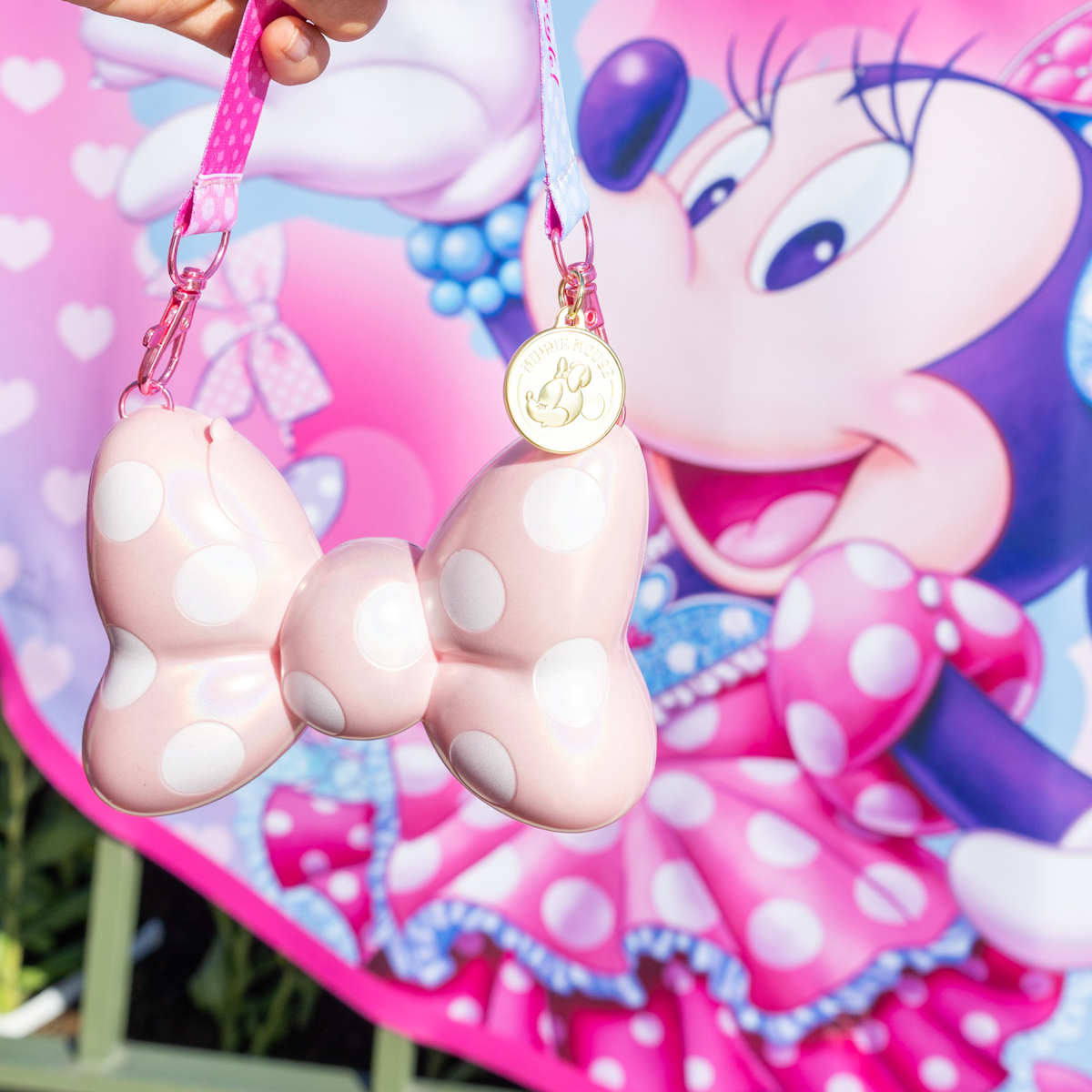 ポップでキュートなリボン型！東京ディズニーランド「ディズニー