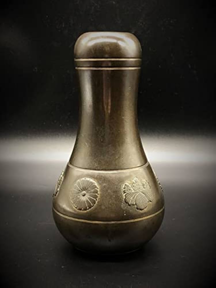 皇室献上茶道具 】 杓立十六弁八重表菊・五七桐文高肉手彫り