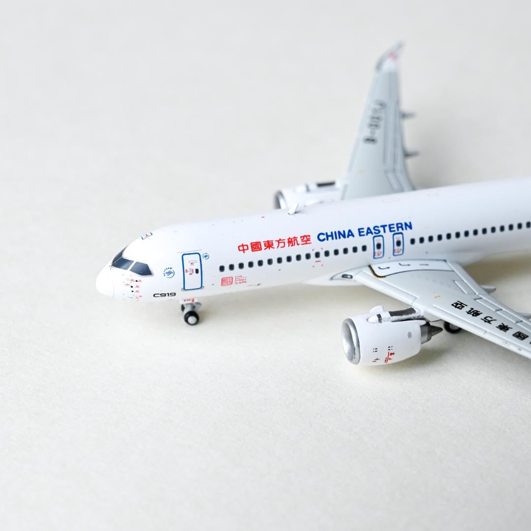 貴重（新品）】中国東方航空モデルプレーン COMAC C919 貴重（新品