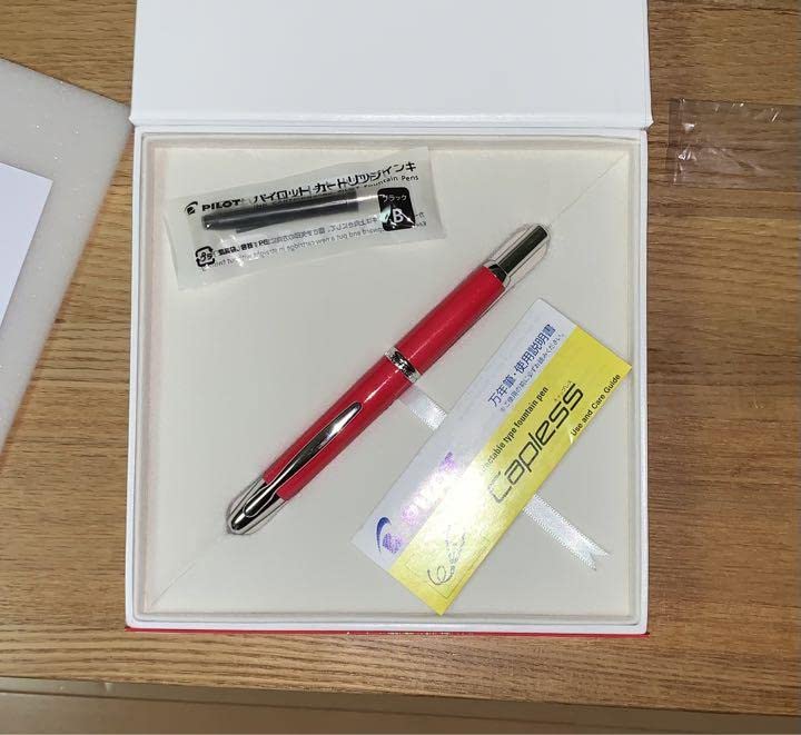 キャップレス 万年筆 コーラルレッド 2022年限定カラー F