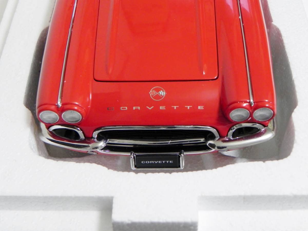 1/18 AUTOart シボレー コルベット C1 1962 最終型 1/18 AUTOart