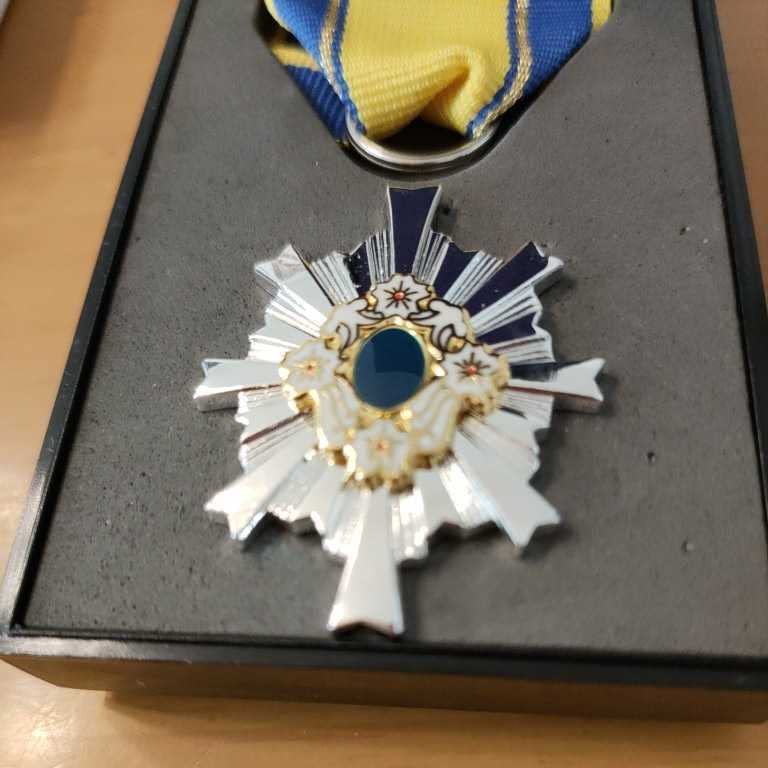 激レア 極美品!】第三級 防衛功労章 5号賞詞 防衛記念章 新型 勲章