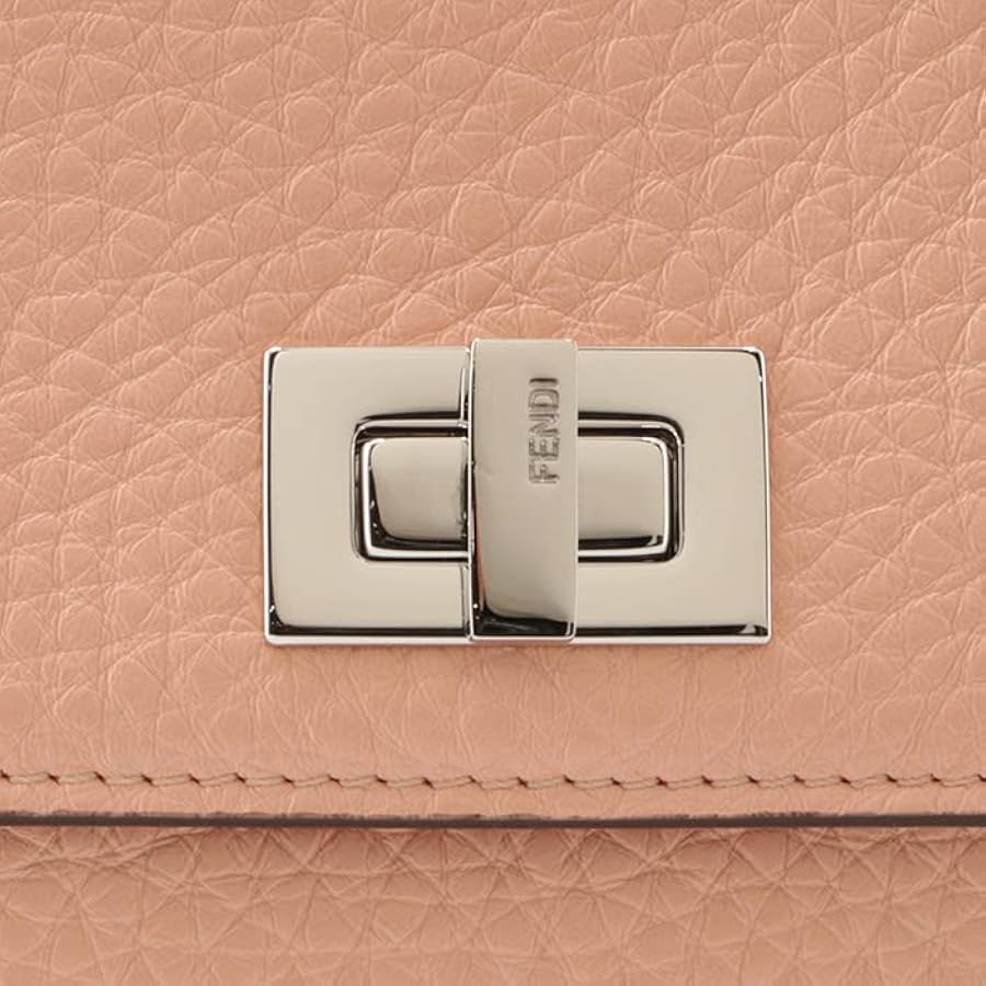 FENDI】ピーカブーセレリア 二つ折り財布