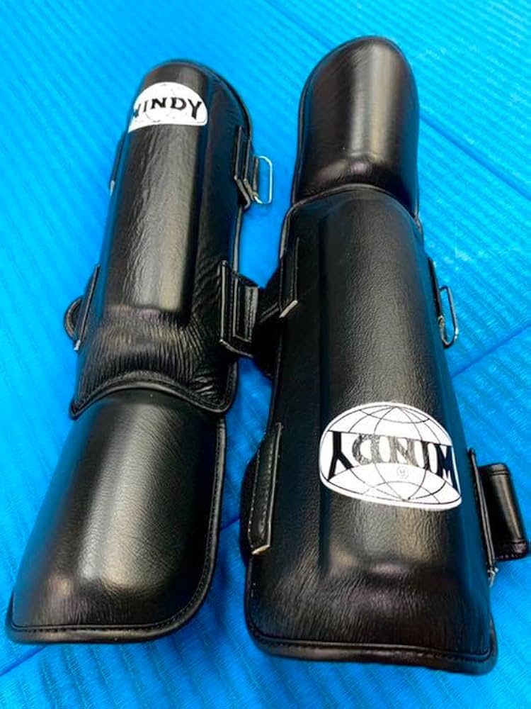 Windy レガース LPL 本革 本格的 ウィンディ キックボクシング 白