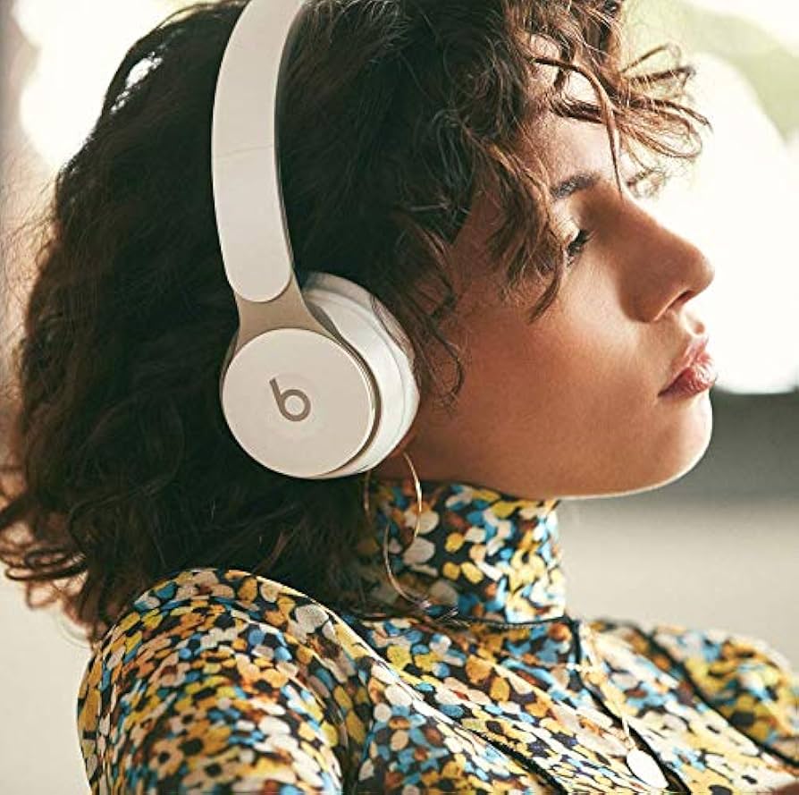 Beats Solo Pro ワイヤレスヘッドホン