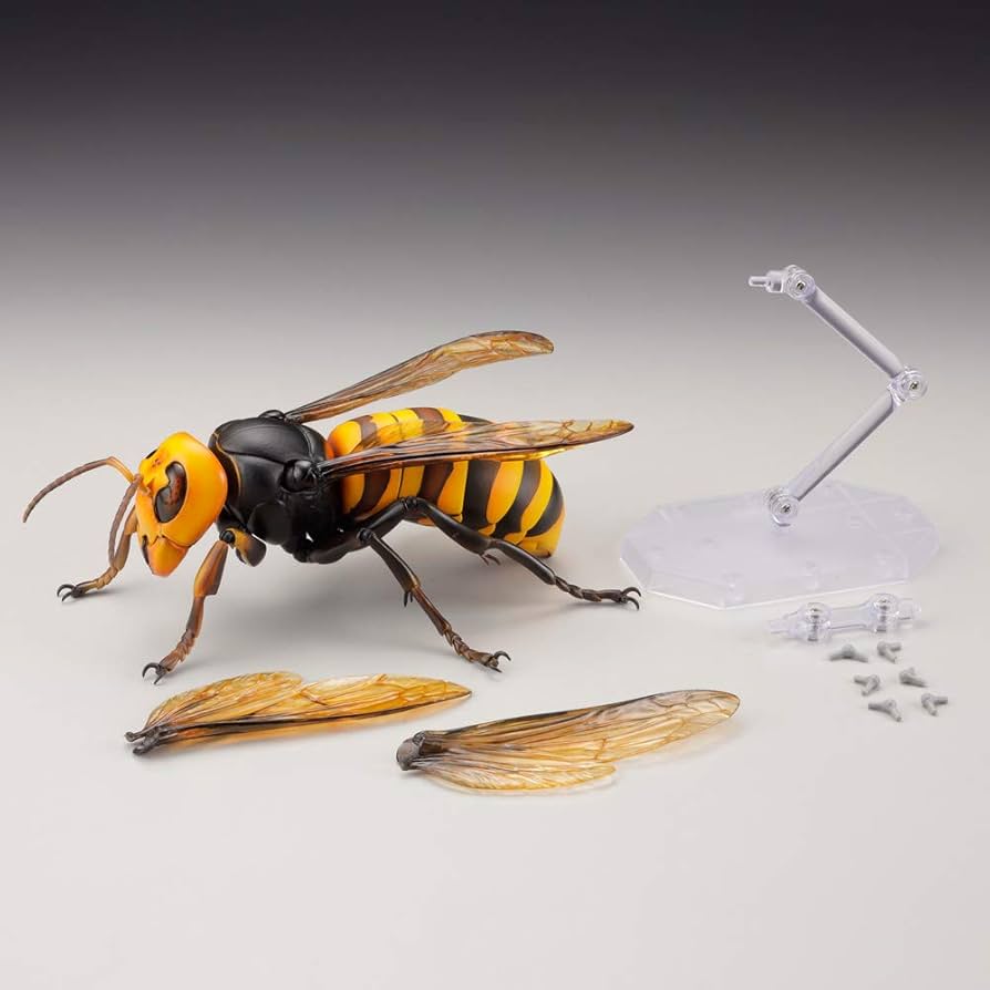 Amazon | 海洋堂 リボジオ オオスズメバチ 全長約180mm PVC & ABS製