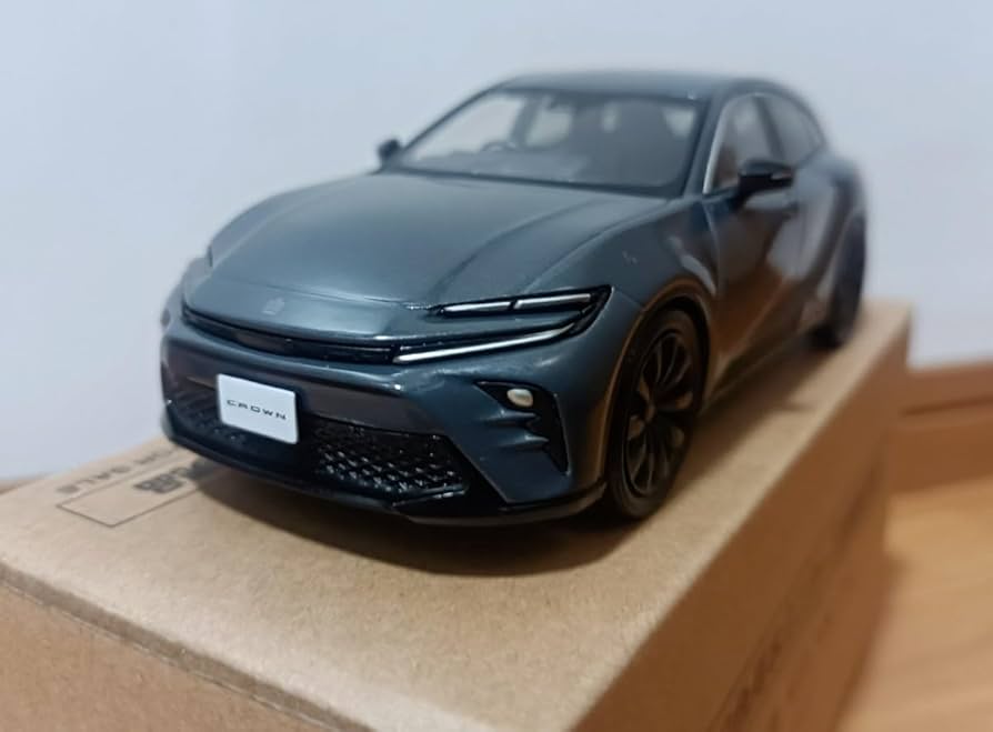 クラウンスポーツ1/30 サンプルミニカー全色セットです。 トヨタ CROWN