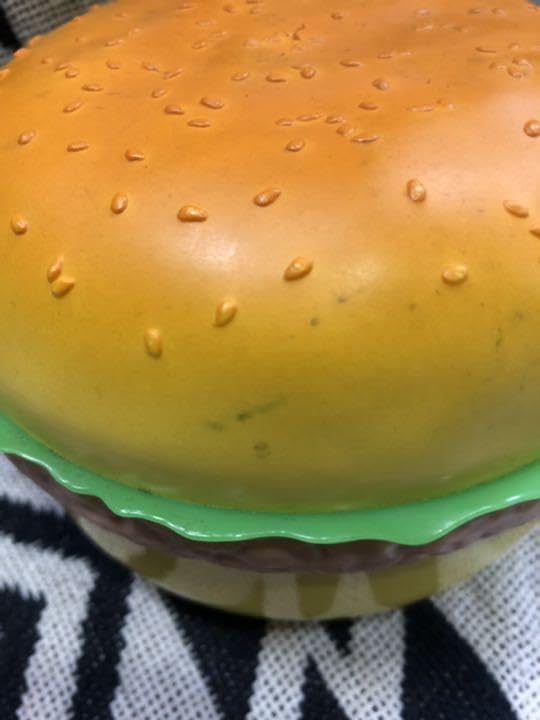 バッジラッキーピエロハンバーガー黄色