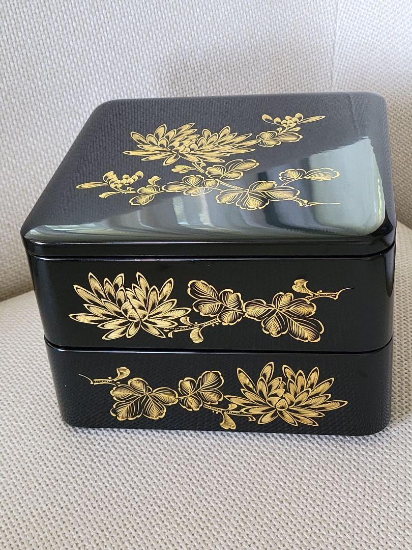 重箱本漆箱蓋2枚付きーNO511・お宝クラスの最高品物です。 重箱本漆箱