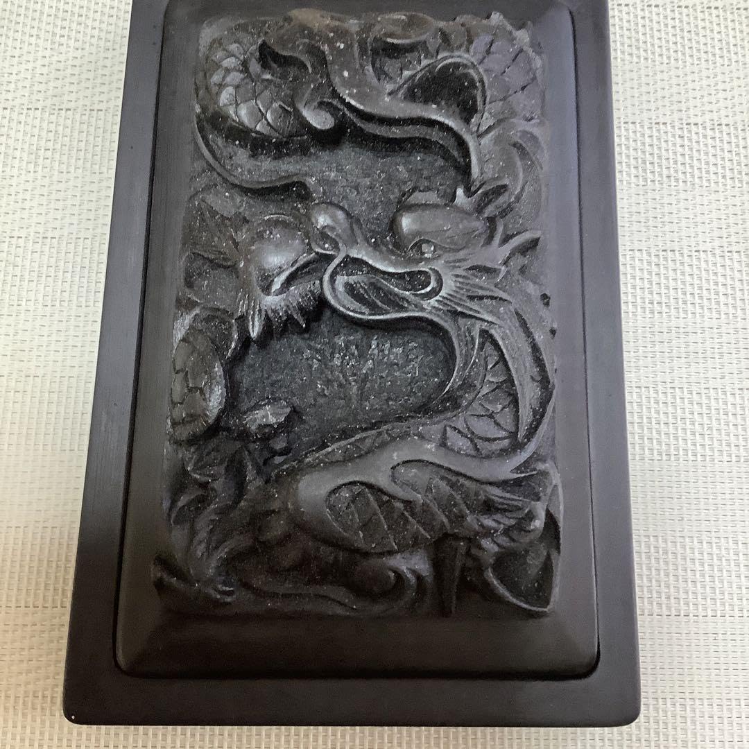 中国美術 文房具 青白磁 筆架 木彫龍 硯 二件