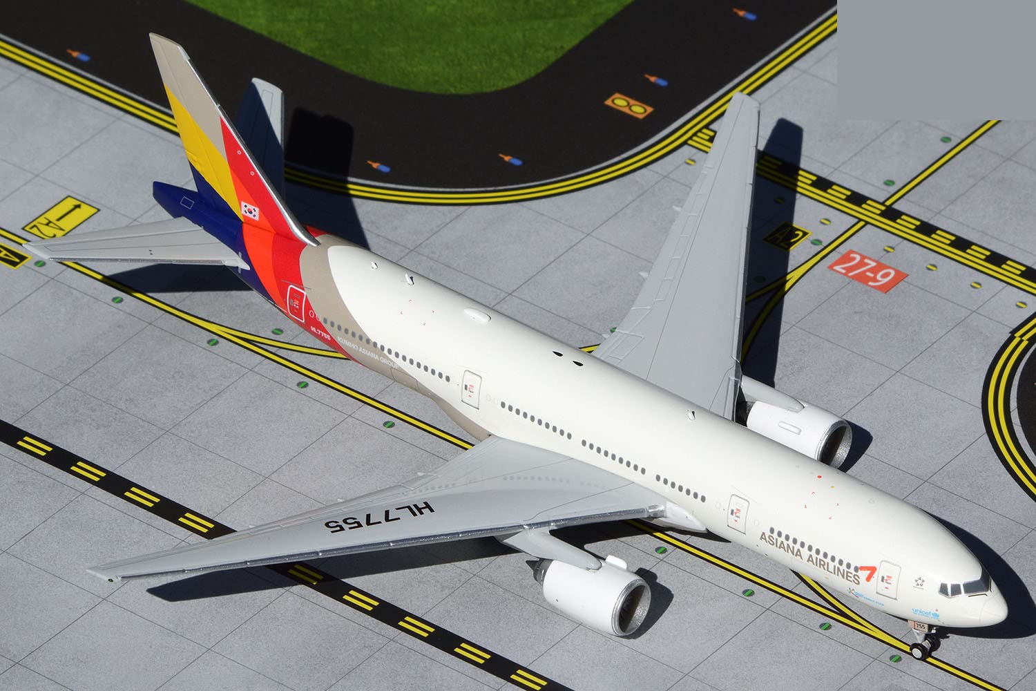 激レア品！ アシアナ航空 B777 旧塗装 ダイキャストモデル 1:500 激