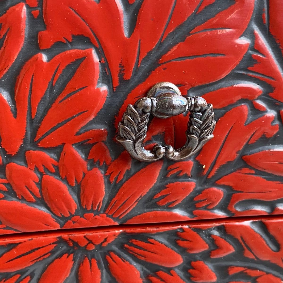 希少】 堆朱 漆器 手彫り 引き出し 小箪笥 木製 小物入れ 伝統工芸品