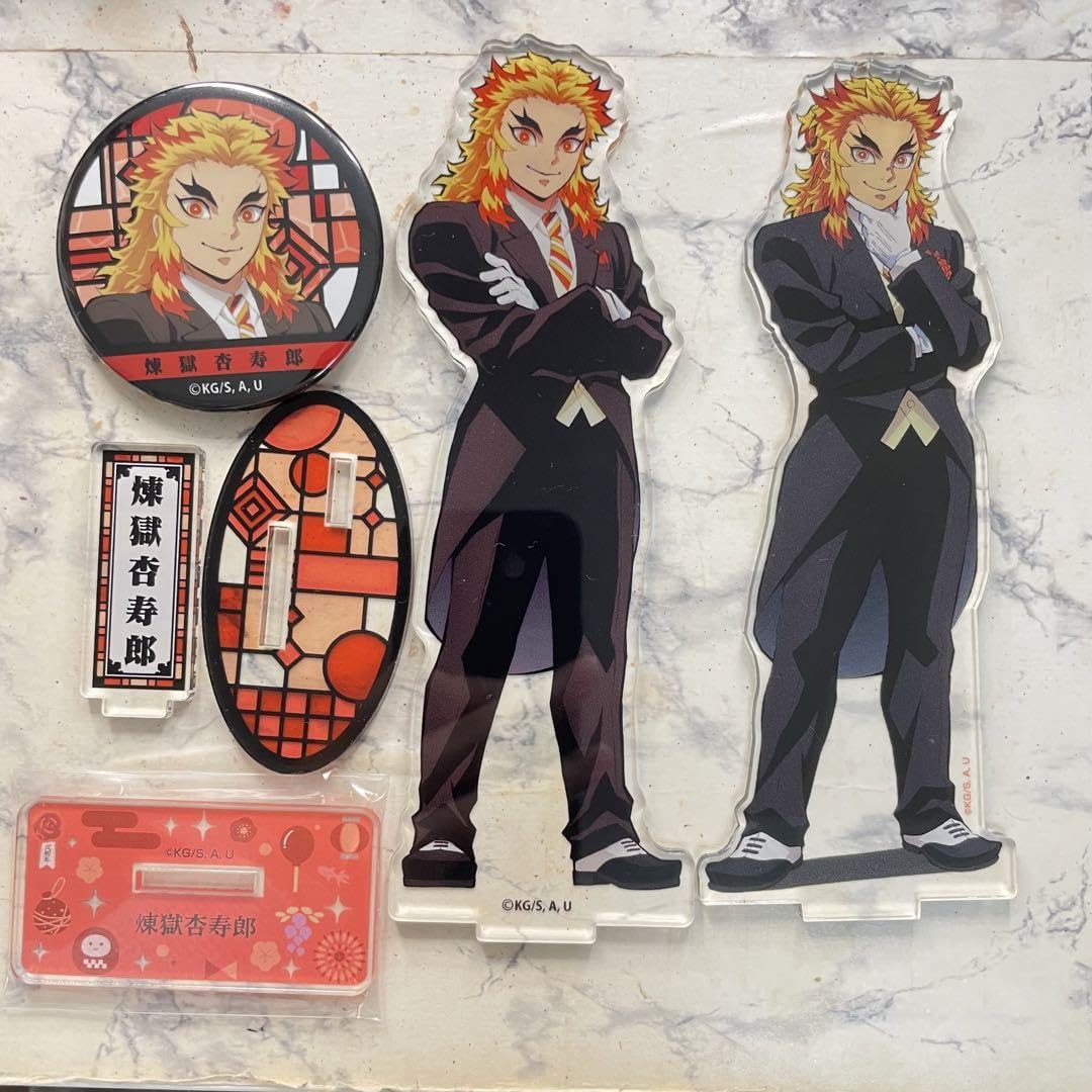 鬼滅の刃 ランダム缶バッジ 煉獄杏寿郎 アクリルスタンド デ